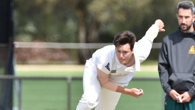 Noah Quick snared 3-20 as East Belmont downed South Barwon and clinched the GCA Club Championship. Picture: Wes Cusworth.