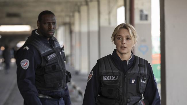 Omar Sy and Virginie Efira in Night Shift