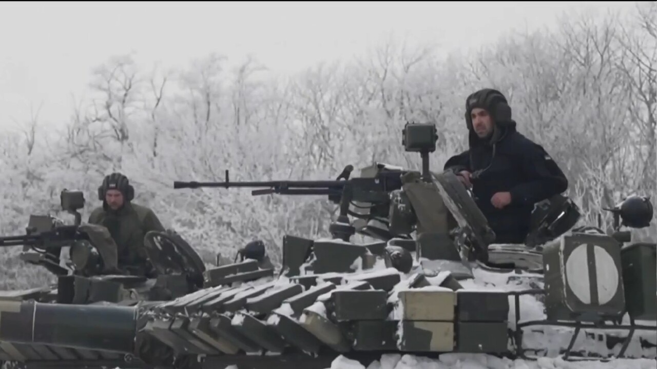 Ukraine troops prepare for Russian invasion