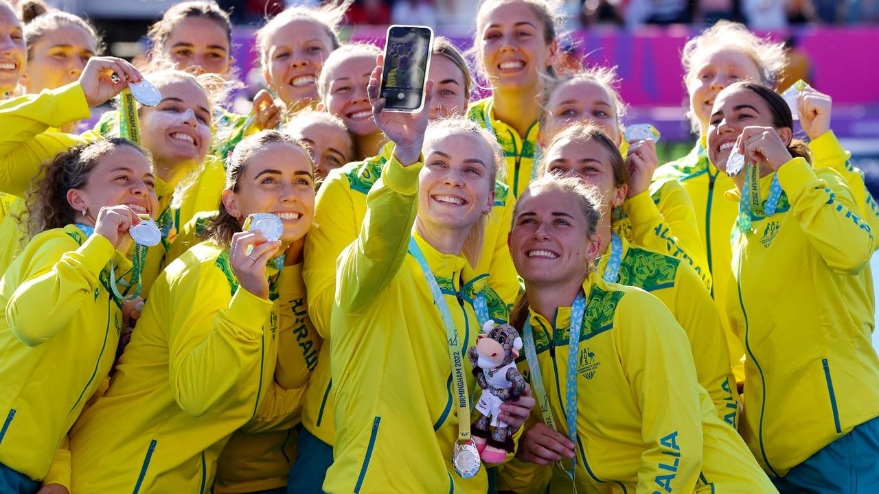 The Aussies can be proud with silver. Photo by Mark Kolbe/Getty Images.