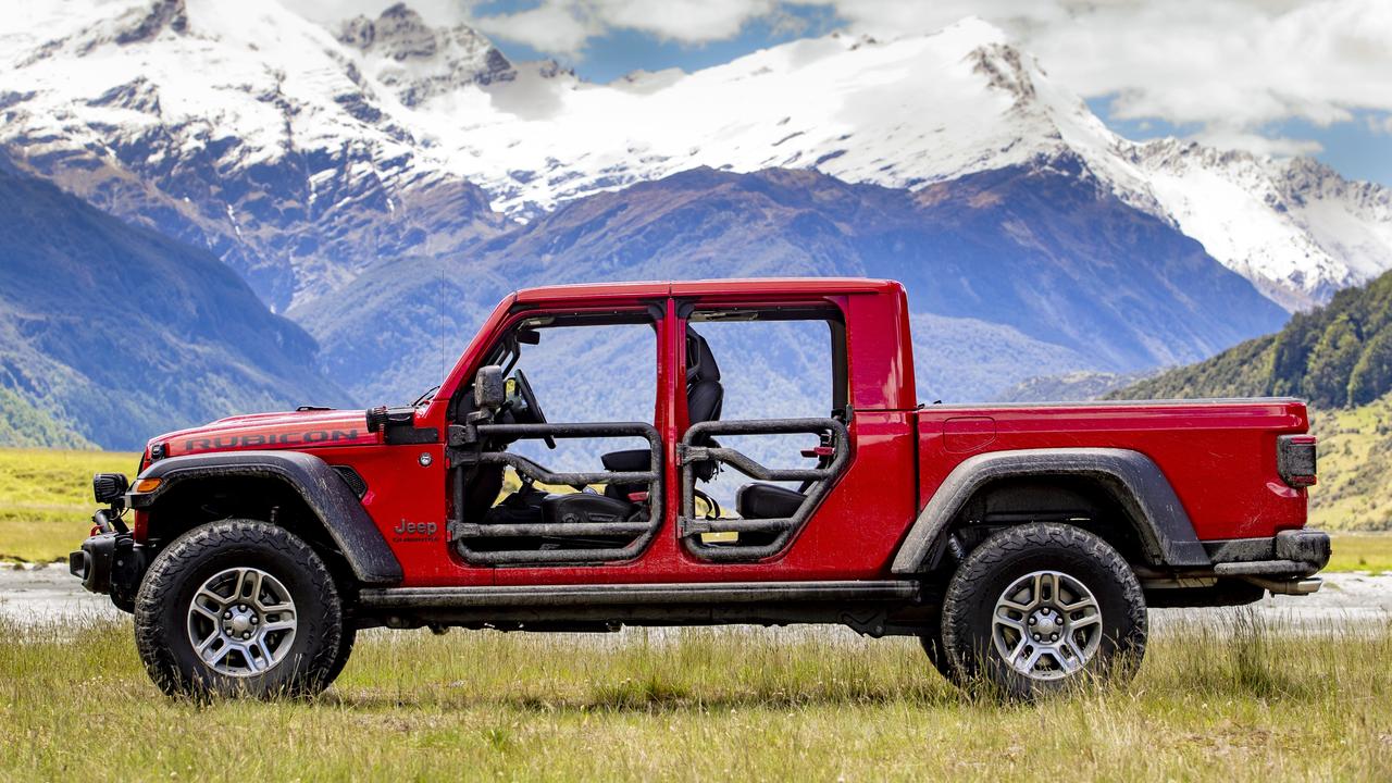 Jeep’s New Gladiator Dual Cab Ute Is A Weird Looking Thing Au — Australia’s Leading