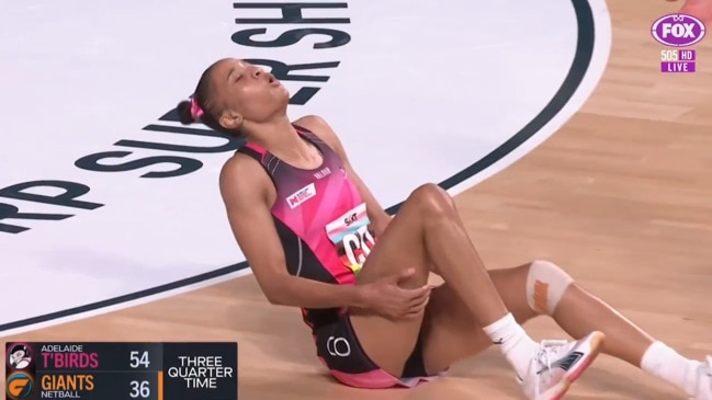 Giants netball star flattens rival with hip and shoulder