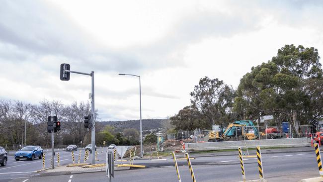 Roadworks continue on the Southern Outlet. Picture: Caroline Tan