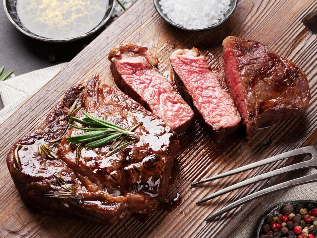 Cravings for red meat usually indicate an iron deficiency.