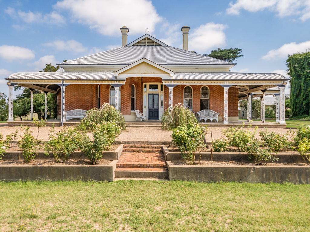 Historic Bathurst estate finally sells — Australia’s