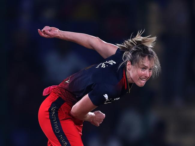 DELHI, INDIA - MARCH 12: Ellyse Perry of Royal Challengers Bangalore delivers a ball during the WIPL match between Mumbai Indians and Royal Challengers at Arun Jaitley Stadium on March 12, 2024 in Delhi, India. (Photo by Pankaj Nangia/Getty Images)