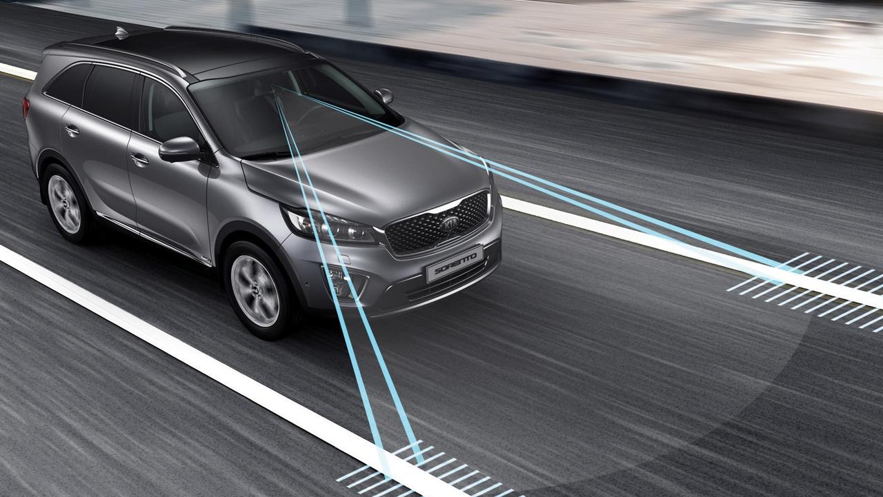 Kia Sorento lane keeping assist