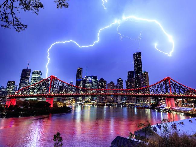 Lightning from the thunder storms pictured passing over the Story Bridge in Brisbane, 28th of October 2020.  (Image/Josh Woning)