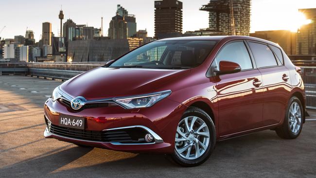 Photos of the 2016 Toyota Corolla hybrid