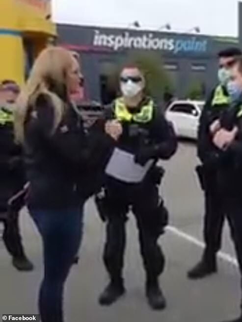 Bunnings Karen speaking to police after the incident at the Bunnings.