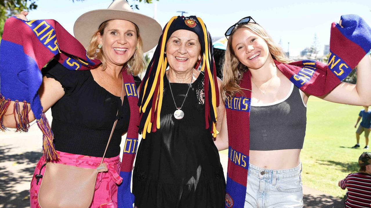 Kelly Cooper, Elouise and Sandy O’Donovan at Caloundra Music Festival. Picture: Patrick Woods.