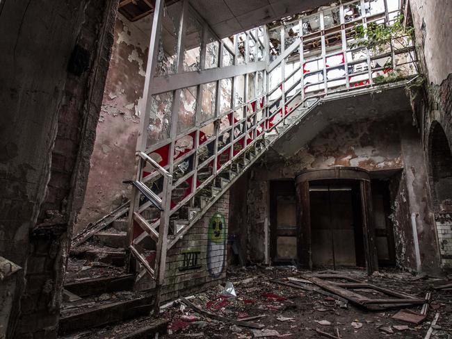 Gallery: Abandoned Asylum In Wales | News.com.au — Australia’s Leading ...