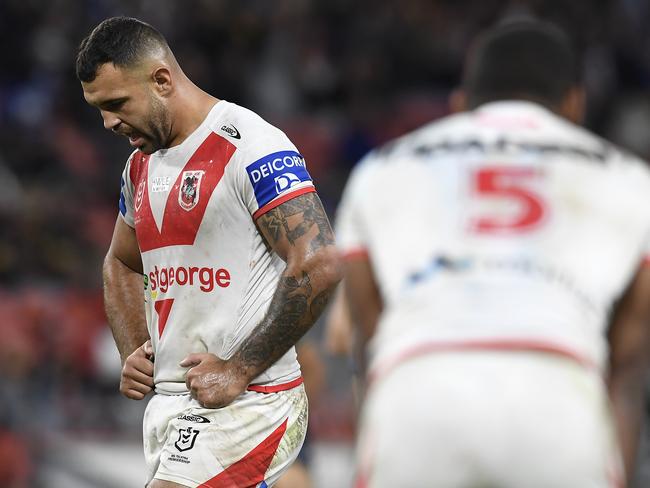 BRISBANE, AUSTRALIA - MAY 16: Josh Kerr of the Dragons looks dejected during the round 10 NRL match between the Melbourne Storm and the St George Illawarra Dragons at Suncorp Stadium, on May 16, 2021, in Brisbane, Australia. (Photo by Albert Perez/Getty Images)