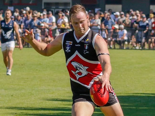 David Armitage in action for Bonbeach in the MPNFL. Picture: Aaron Cook