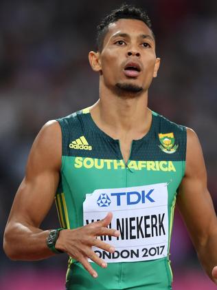 Isaac Makwala, Wayde van Niekerk 200m final, world championships London ...