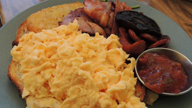 Big Breakfast with eggs, bacon, chorizo, hash brown, cherry tomatoes, mushroom, baby spinach, organic tomato relish and Brassiere toast ($18).