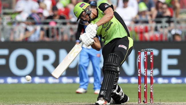 Jay Lenton of the Thunder plays a shot during the Big Bash League (BBL) match between the Sydney Thunder and the Adelaide Strikers at Spotless Stadium in Sydney, Sunday, January 13, 2019. (AAP Image/David Neilson)