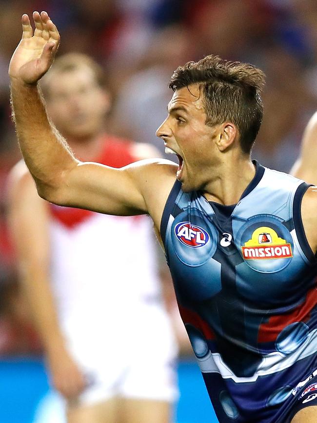 Sam Lloyd celebrates his last-quarter goal against Sydney Swans. Picture: Dylan Burns/AFL Photos. 