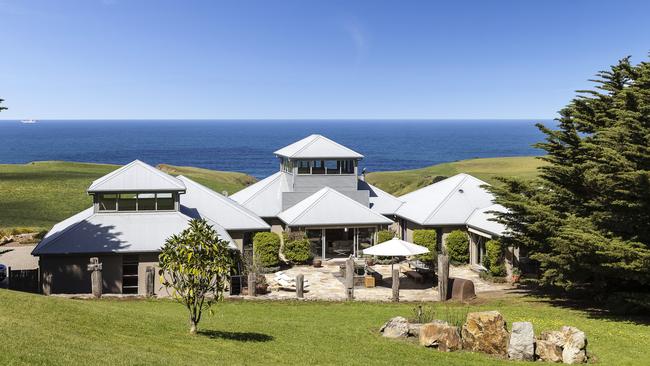 The coastal retreat at 1746 Boneo Rd, Flinders.