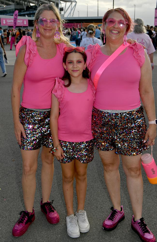 Socials at Pink convert at Townsville's Quensland Country Bank Stadium. Picture: Evan Morgan