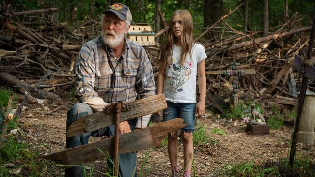 John Lithgow as Jud and Jete Laurence in Pet Sematary. Picture: Paramount