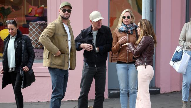 The couple dined with Hemsworth’s parents. Picture: Matrix Media Group