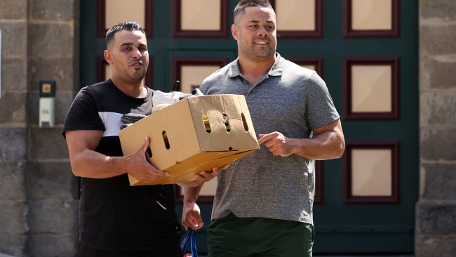 The 34-year-old donned a grey collared t-shirt, green shorts and flip flops as he left Cooma Correctional Centre on Tuesday. Picture: NCA NewsWire / Gary Ramage