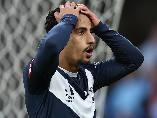 MELBOURNE, AUSTRALIA - MAY 05: Daniel Arzani of the Victory reacts after a missed shot on goal during the A-League Men Elimination Final match between Melbourne Victory and Melbourne City at AAMI Park, on May 05, 2024, in Melbourne, Australia. (Photo by Robert Cianflone/Getty Images)