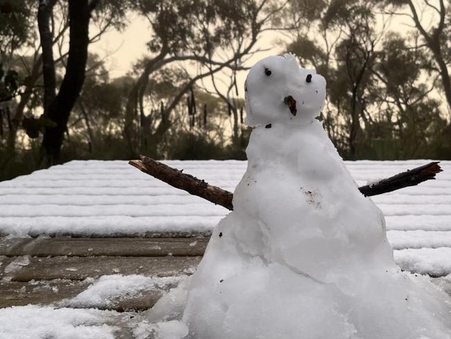 Snow falls in SA as temperatures start to turn for spring