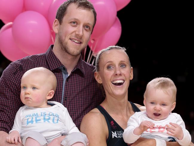 28.5.2017.Thunderbirds vs Magpies from Adelaide Arena.Renae  Ingles with her husband Joe and their twins Jacob and Milla.   pic tait schmaal.