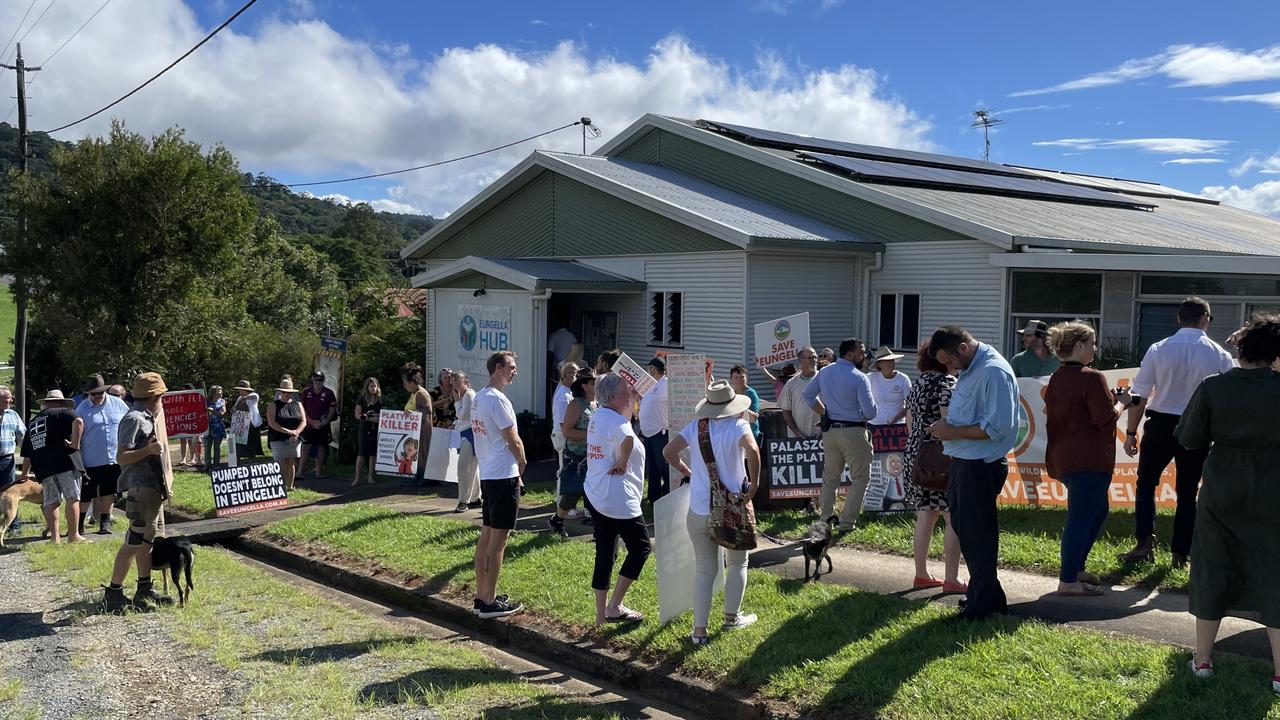 The Eungella community were out in force behind the Save Eungella committee to raise their concerns to Premier Steven Miles and Queensland Hydro. Picture: Fergus Gregg