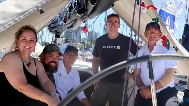 (L-R) Melanie Bushby, Banjo Greaves, Nick Smith, Troy Moler and Paul Senior on Bowline. PIC: Summer Liu