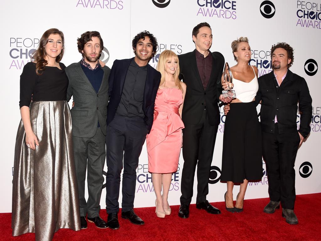 Mayim Bialik, Simon Helberg, Kunal Nayyar, Melissa Rauch, Jim Parsons, Kaley Cuoco-Sweeting and Johnny Galecki pose in the press room at The 41st Annual People’s Choice Awards. Picture: Getty