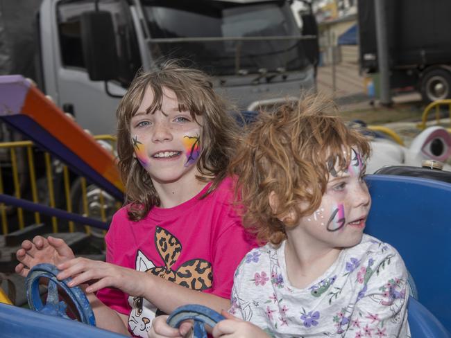 Dakota &amp; Skylah Shelton enjoying a ride at the 2024 Swan Hill Show Picture: Noel Fisher.