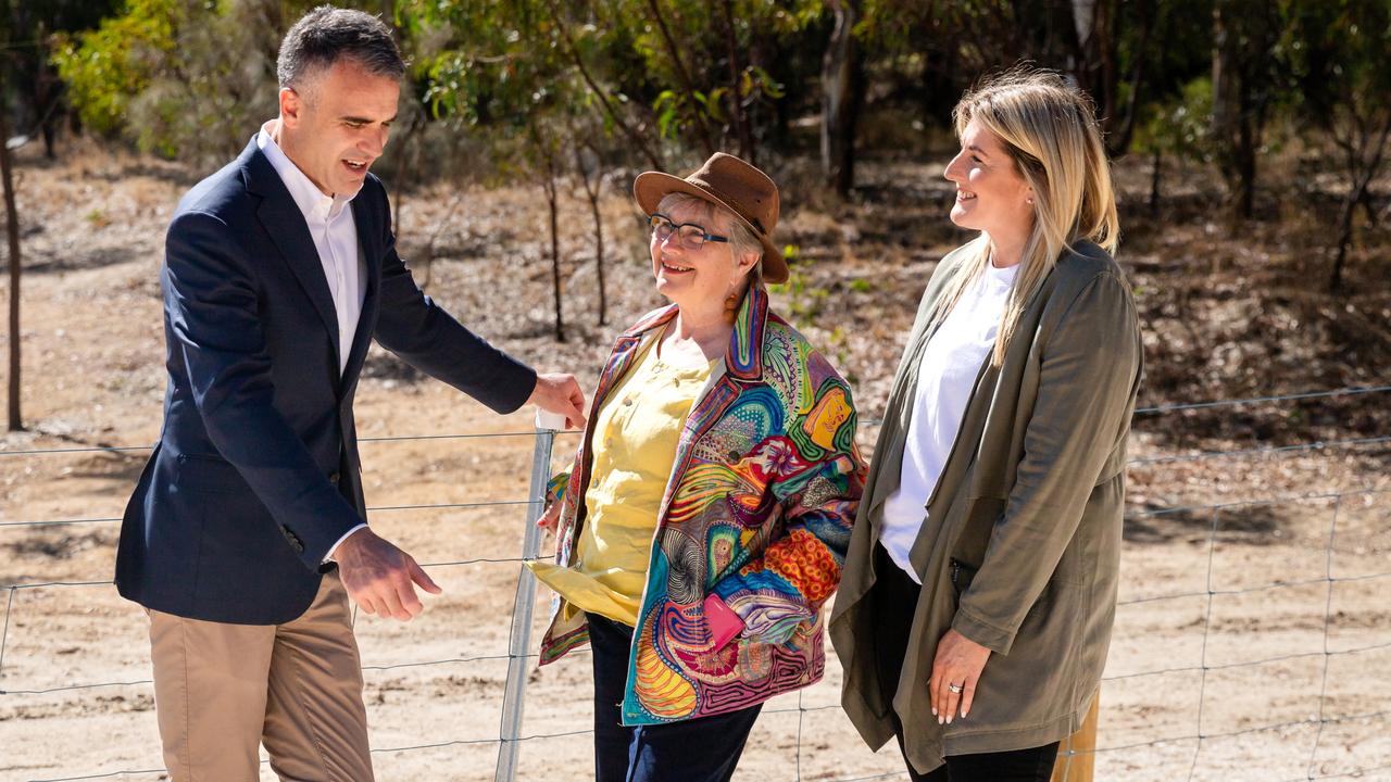 Premier Peter Malinauskas, Onkaparinga Mayor Moira Were and Davenport MP Erin Thompson at the opening of the Minkarra Park link path. Picture: Supplied