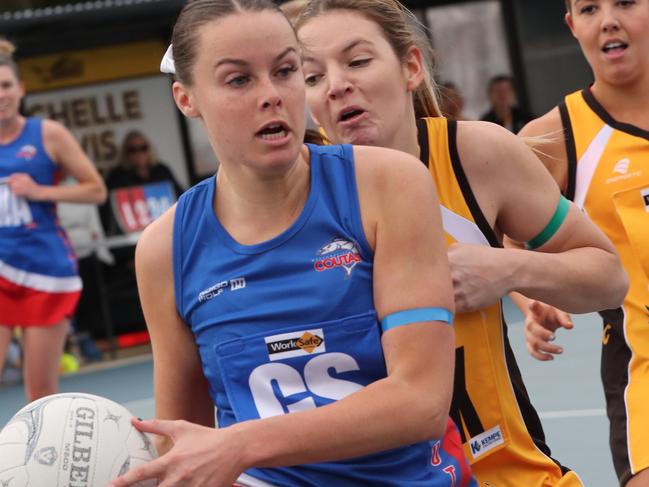 Queenscliff's Millie O'Shea (GS) collects in front of Drysdale's Maggie Leahy (GK). BFL: Drysdale v Queenscliff netball. Picture: Alan Barber