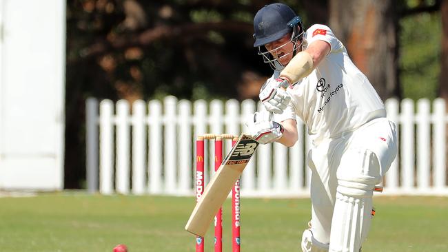 English cricketer Dominic Bess of Mosman bats during round 4 of the NSW Premier Grade cricket match between Mosman and Blacktown Mounties at Allan Border Oval on October 29, 2022 in Mosman. (Photo by Jeremy Ng/Newscorp Australia)