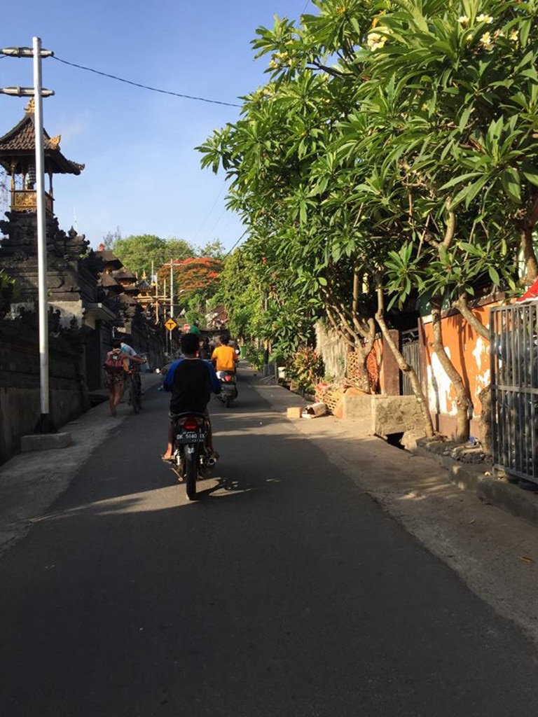 The streets are quiet and empty on Lembongan, a stark contrast from Kuta.