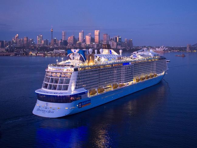 OV, Ovation of the Seas, Sydney, Australia, sunrise, arrival, aerial, drone, Sydney Harbour Bridge, city landscape, 9 January 2017