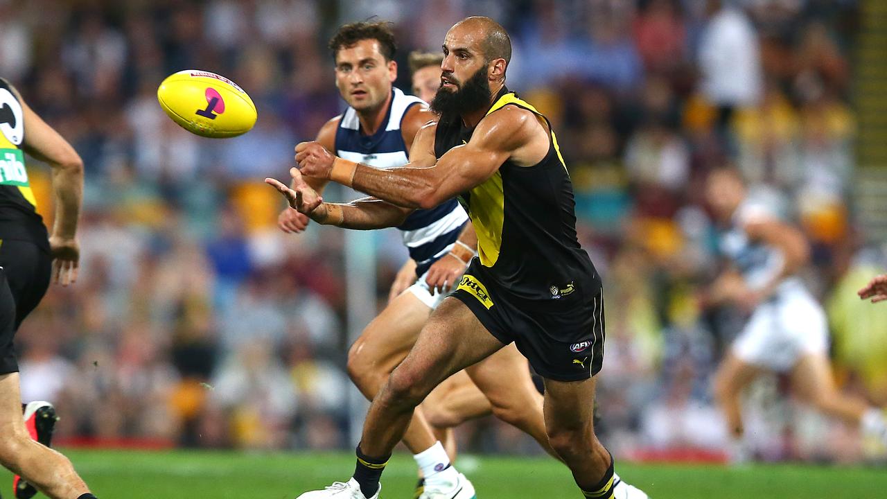 Houli hurt his calf during the first quarter. Photo: Jono Searle/AFL Photos/via Getty Images.