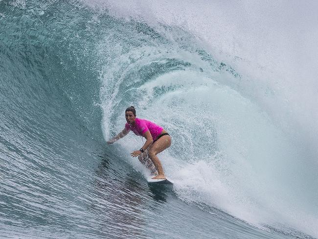 Wright has been surfing for nearly two months with a knee brace. Pic: WSL/Cestari