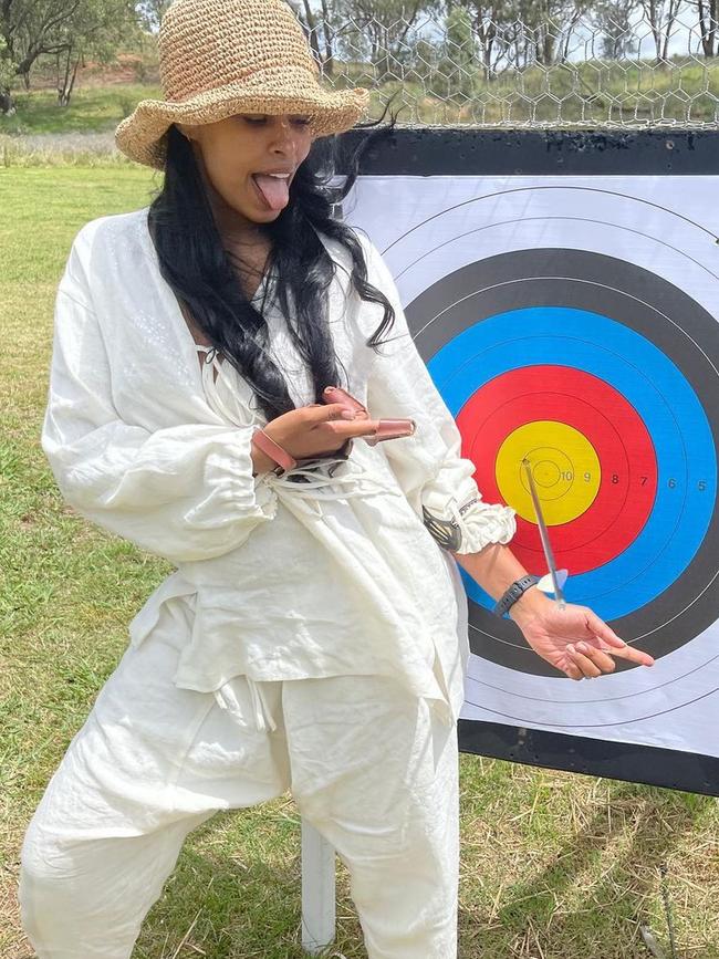 Sabrina Elba hits the target.