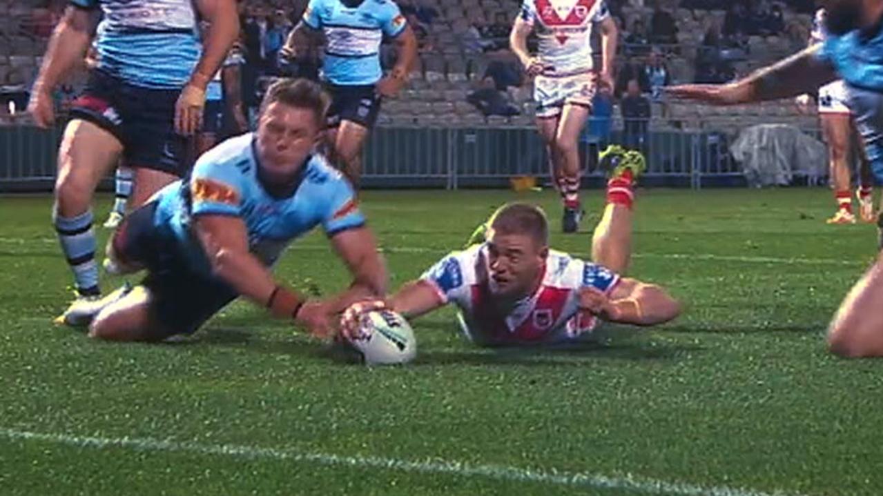 Nrl 2020 Bunker Sharks Try Vs Dragons Video Jack Williams