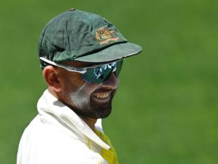 Nathan Lyon compounded England's decision not play a frontline spinner.