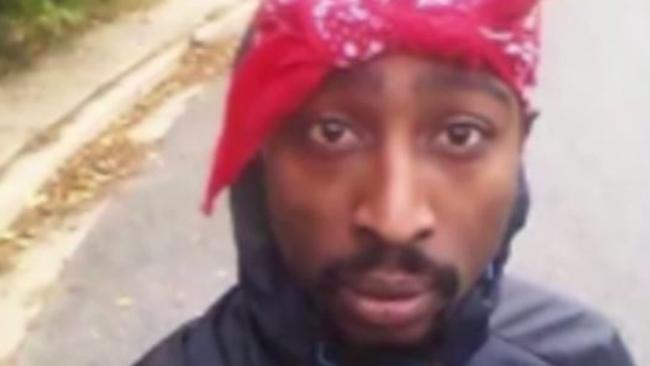 This selfie has sent theorists to believe Tupac is still alive.