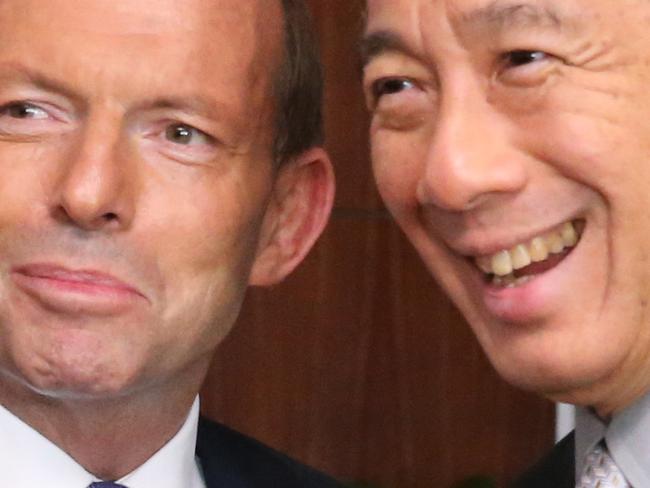 PM Tony Abbott meets with Singapore Prime Minister Lee Hsien Loong during bilateral talks on the APEC sidelines in Bali today.