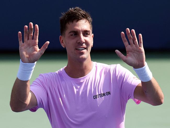 NEW YORK, NEW YORK - AUGUST 27: Thanasi Kokkinakis of Australia reacts against Stefanos Tsitsipas of Greece during their Men's Singles First Round match on Day Two of the 2024 US Open at the USTA Billie Jean King National Tennis Center on August 27, 2024 in the Flushing neighborhood of the Queens borough of New York City.   Luke Hales/Getty Images/AFP (Photo by Luke Hales / GETTY IMAGES NORTH AMERICA / Getty Images via AFP)