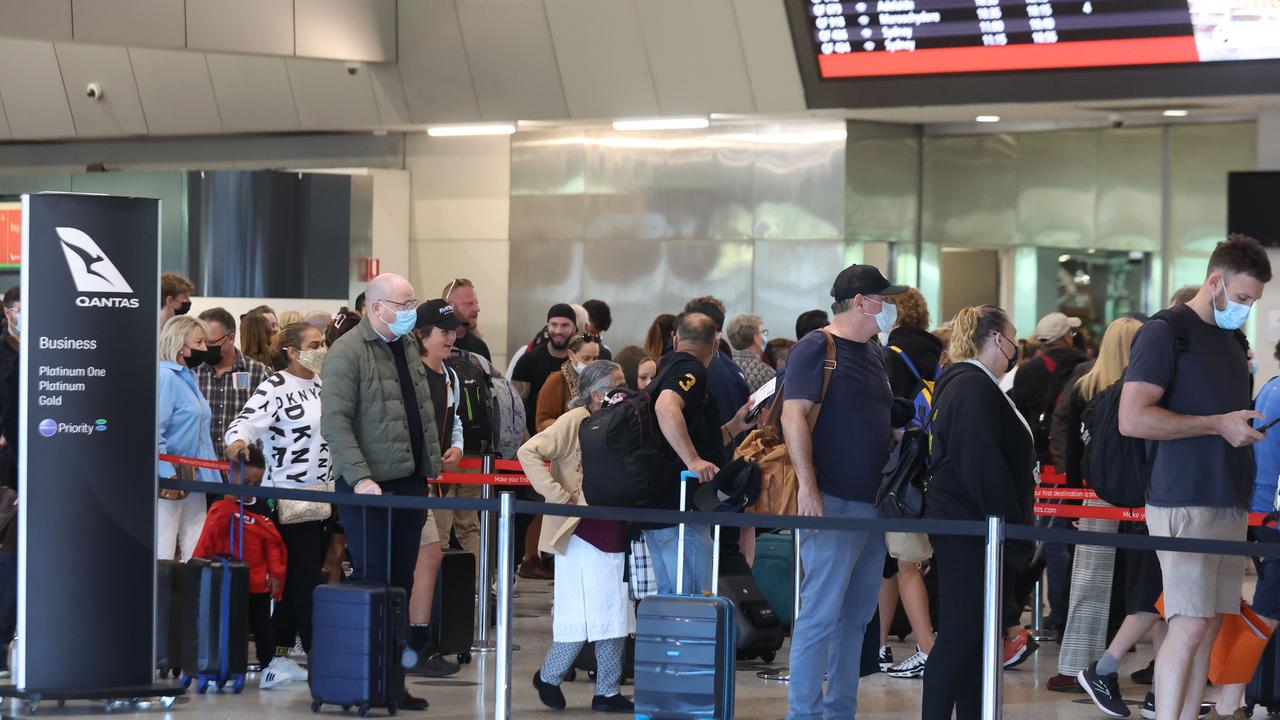 Melbourne Airport Urge Passengers To Arrive Two Hours Before Flights ...