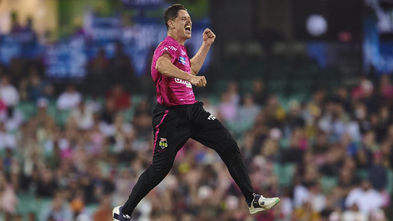 BBL 12, Big Bash League, Sydney Sixers Beat Melbourne Renegades, Ben ...