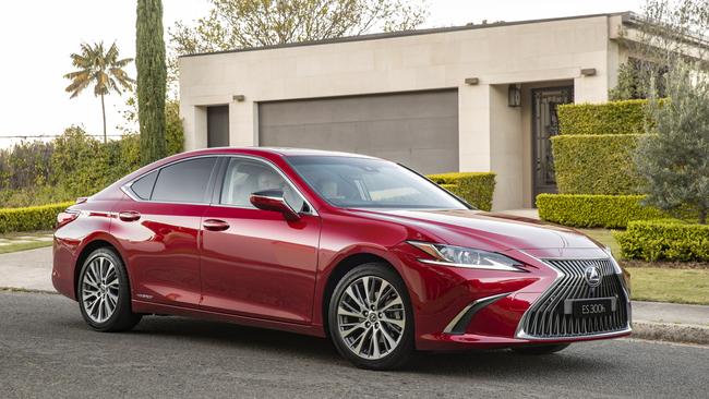 2020 Lexus ES 300h Luxury